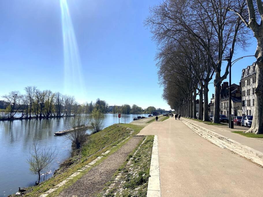 Studio Coeur De Ville Proche Bords De Loire Orléans Exterior foto